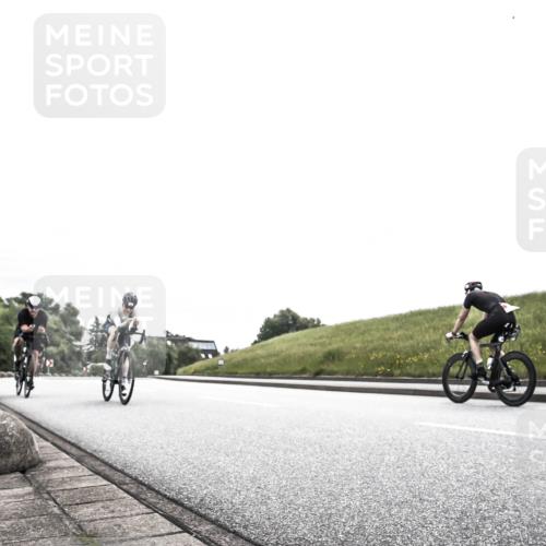 21.06.2026 - 29. Vierlanden-Triathlon H.Heesch http://msf.ph/oto/9870933 21.06.2026 10:32:35 Radfahren 12, 93, 217, 287, 299, 302, 324 meine-sportfotos.de