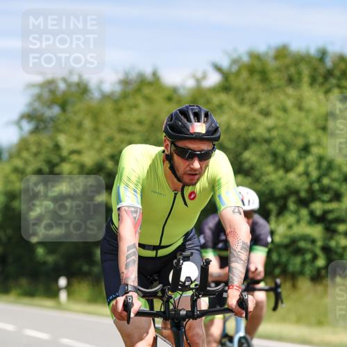 21.06.2026 - Viking Triathlon Michael Burmester http://msf.ph/oto/9870941 21.06.2026 12:37:37 Radfahren 138, 229, 244, 244, 298, 300, 409, 448, 471, 519, 520 meine-sportfotos.de