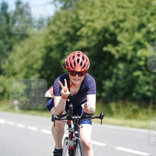 21.06.2026 - Viking Triathlon Michael Burmester http://msf.ph/oto/9870957 21.06.2026 12:37:50 Radfahren 138, 185, 229, 244, 378, 413, 506, 520, 550, 557 meine-sportfotos.de