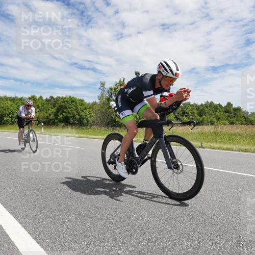 21.06.2026 - Viking Triathlon Michael Burmester http://msf.ph/oto/9870988 21.06.2026 12:15:23 Radfahren 59, 69, 85, 88, 135, 152, 274, 297, 403, 430, 497, 614, 614 meine-sportfotos.de