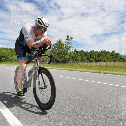 21.06.2026 - Viking Triathlon Michael Burmester http://msf.ph/oto/9871042 21.06.2026 12:15:56 Radfahren 21, 178, 184, 184, 248, 334, 389, 394, 521, 551, 590, 590 meine-sportfotos.de