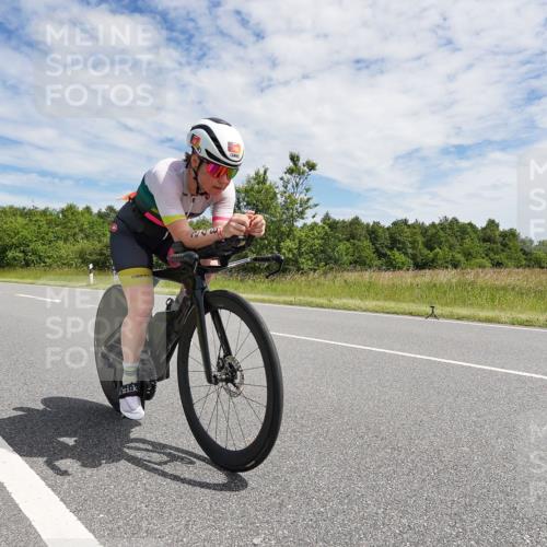 21.06.2026 - Viking Triathlon Michael Burmester http://msf.ph/oto/9871047 21.06.2026 12:16:06 Radfahren 178, 184, 195, 248, 333, 347, 377, 394, 405, 521, 551, 590, 603, 651 meine-sportfotos.de