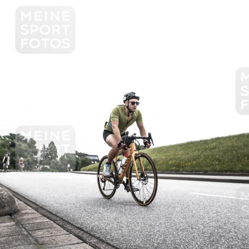 21.06.2026 - 29. Vierlanden-Triathlon H.Heesch http://msf.ph/oto/9871105 21.06.2026 10:34:34 Radfahren 92, 118, 119, 141, 178, 227, 350 meine-sportfotos.de