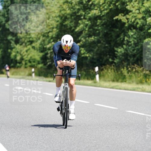 21.06.2026 - Viking Triathlon Michael Burmester http://msf.ph/oto/9871129 21.06.2026 12:38:26 Radfahren 123, 123, 203, 221, 415, 416, 461, 551, 651 meine-sportfotos.de