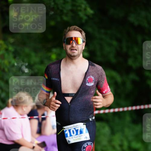 21.06.2026 - 29. Vierlanden-Triathlon LAZAROV Photography http://msf.ph/oto/9871143 21.06.2026 14:01:01 Laufen 1077, 19, 1910 meine-sportfotos.de