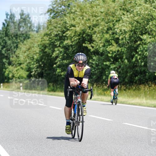 21.06.2026 - Viking Triathlon Michael Burmester http://msf.ph/oto/9871228 21.06.2026 12:39:28 Radfahren 76, 76, 80, 233, 283, 328, 483, 502, 516, 609 meine-sportfotos.de