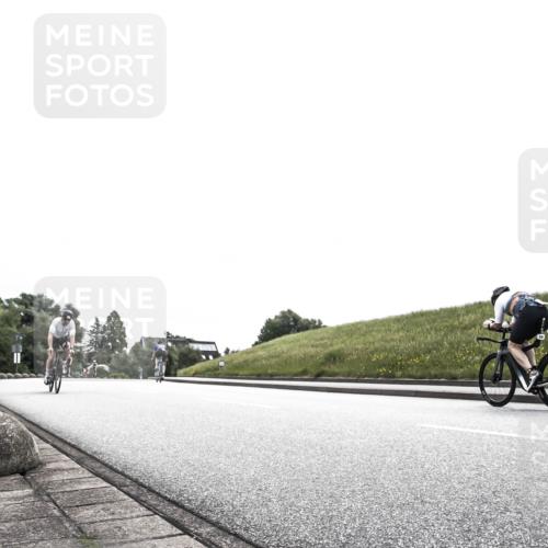 21.06.2026 - 29. Vierlanden-Triathlon H.Heesch http://msf.ph/oto/9871269 21.06.2026 10:35:24 Radfahren 112 meine-sportfotos.de