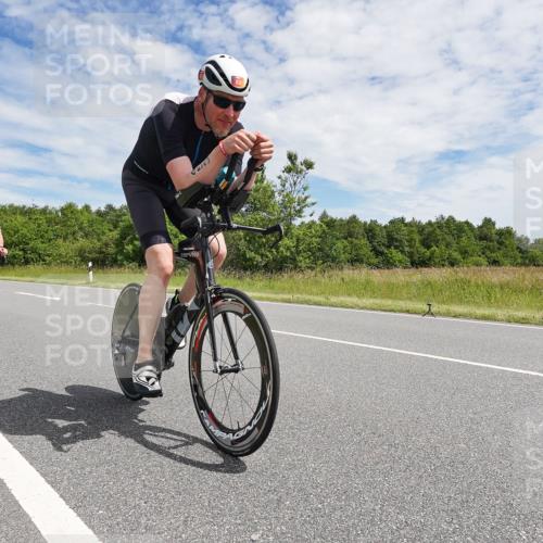 21.06.2026 - Viking Triathlon Michael Burmester http://msf.ph/oto/9871284 21.06.2026 12:17:59 Radfahren 200, 253, 285, 354, 354, 363, 404, 439, 440, 458, 461, 539, 568, 576, 604 meine-sportfotos.de