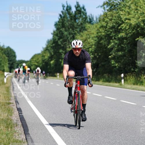 21.06.2026 - Viking Triathlon Michael Burmester http://msf.ph/oto/9871337 21.06.2026 12:39:56 Radfahren 47, 174, 231, 242, 272, 325, 328, 512, 524, 543 meine-sportfotos.de