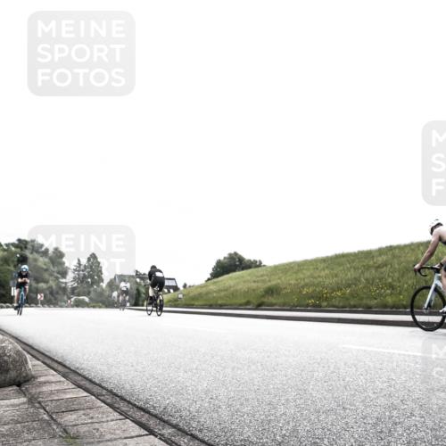 21.06.2026 - 29. Vierlanden-Triathlon H.Heesch http://msf.ph/oto/9871346 21.06.2026 10:35:44 Radfahren 46, 131, 173 meine-sportfotos.de