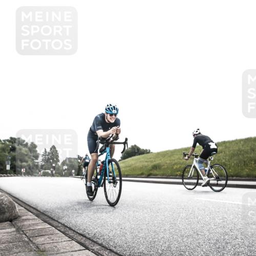 21.06.2026 - 29. Vierlanden-Triathlon H.Heesch http://msf.ph/oto/9871354 21.06.2026 10:35:45 Radfahren 46, 131, 173 meine-sportfotos.de