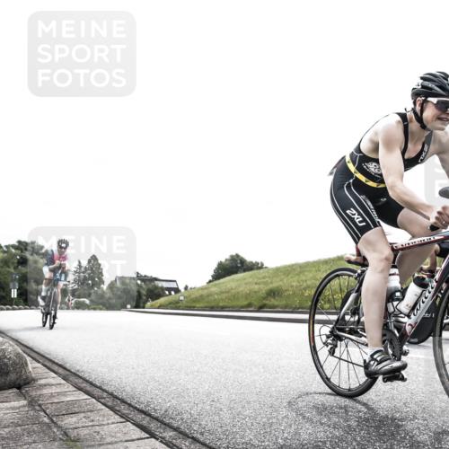 21.06.2026 - 29. Vierlanden-Triathlon H.Heesch http://msf.ph/oto/9871377 21.06.2026 10:36:02 Radfahren 10, 25, 26, 34, 88, 104, 186, 243, 278 meine-sportfotos.de