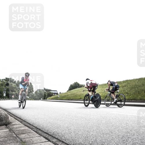 21.06.2026 - 29. Vierlanden-Triathlon H.Heesch http://msf.ph/oto/9871387 21.06.2026 10:36:02 Radfahren 10, 25, 26, 34, 88, 104, 186, 243, 278 meine-sportfotos.de