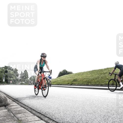 21.06.2026 - 29. Vierlanden-Triathlon H.Heesch http://msf.ph/oto/9871410 21.06.2026 10:36:08 Radfahren 376, 589 meine-sportfotos.de