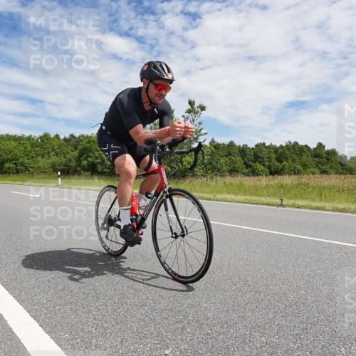 21.06.2026 - Viking Triathlon Michael Burmester http://msf.ph/oto/9871419 21.06.2026 12:19:04 Radfahren 39, 52, 325, 452, 496, 516, 517, 662 meine-sportfotos.de