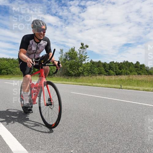 21.06.2026 - Viking Triathlon Michael Burmester http://msf.ph/oto/9871427 21.06.2026 12:19:06 Radfahren 39, 171, 325, 452, 496, 516, 517, 648, 662 meine-sportfotos.de