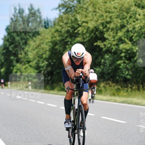 21.06.2026 - Viking Triathlon Michael Burmester http://msf.ph/oto/9871456 21.06.2026 12:40:09 Radfahren 47, 174, 242, 272, 325, 334, 433, 524, 624 meine-sportfotos.de