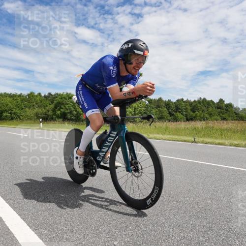 21.06.2026 - Viking Triathlon Michael Burmester http://msf.ph/oto/9871491 21.06.2026 12:19:46 Radfahren 30, 42, 133, 144, 231, 343, 421, 441, 443 meine-sportfotos.de