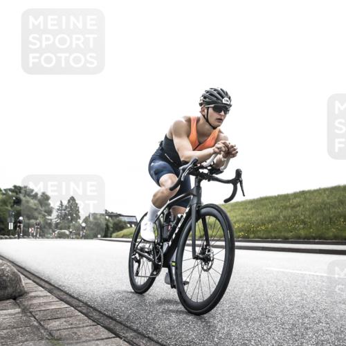 21.06.2026 - 29. Vierlanden-Triathlon H.Heesch http://msf.ph/oto/9871498 21.06.2026 10:36:42 Radfahren 51, 78, 99, 106, 177, 298 meine-sportfotos.de