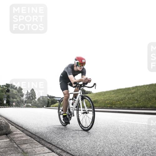 21.06.2026 - 29. Vierlanden-Triathlon H.Heesch http://msf.ph/oto/9871515 21.06.2026 10:36:51 Radfahren 55, 128, 197, 264, 292 meine-sportfotos.de