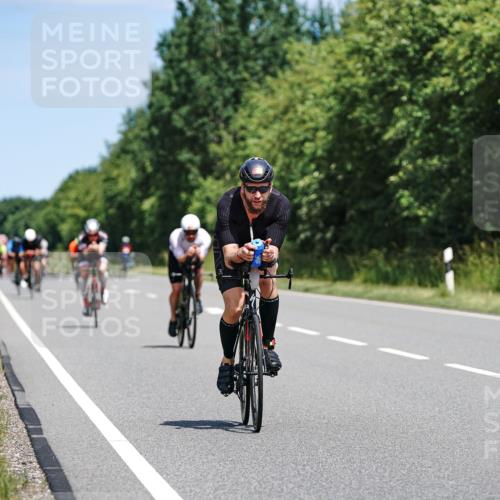 21.06.2026 - Viking Triathlon Michael Burmester http://msf.ph/oto/9871554 21.06.2026 12:40:50 Radfahren 40, 200, 213, 285, 332, 345, 404, 466, 515, 568, 604 meine-sportfotos.de