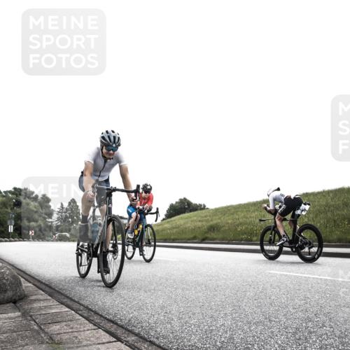 21.06.2026 - 29. Vierlanden-Triathlon H.Heesch http://msf.ph/oto/9871628 21.06.2026 10:37:51 Radfahren 20, 35, 67, 233 meine-sportfotos.de