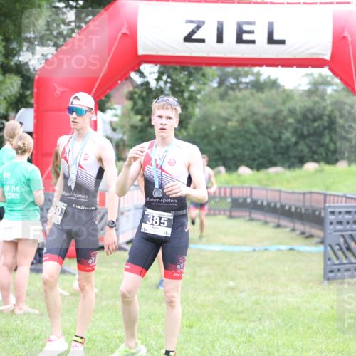 21.06.2026 - 29. Vierlanden-Triathlon Andreas Tolksdorf http://msf.ph/oto/9871629 21.06.2026 10:55:58 Ziel 210, 339, 210, 339 meine-sportfotos.de