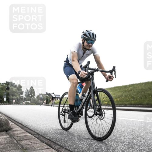 21.06.2026 - 29. Vierlanden-Triathlon H.Heesch http://msf.ph/oto/9871630 21.06.2026 10:37:51 Radfahren 20, 35, 67, 233 meine-sportfotos.de