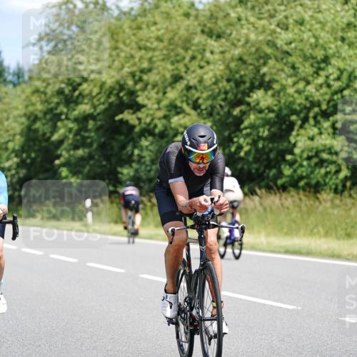 21.06.2026 - Viking Triathlon Michael Burmester http://msf.ph/oto/9871633 21.06.2026 12:41:00 Radfahren 40, 192, 200, 285, 332, 404, 466, 491, 498, 566, 568, 604, 656 meine-sportfotos.de