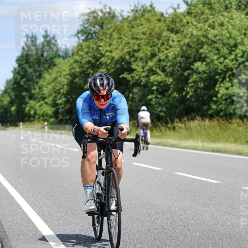 21.06.2026 - Viking Triathlon Michael Burmester http://msf.ph/oto/9871638 21.06.2026 12:41:00 Radfahren 40, 192, 200, 285, 332, 404, 466, 491, 498, 566, 568, 604, 656 meine-sportfotos.de