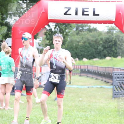 21.06.2026 - 29. Vierlanden-Triathlon Andreas Tolksdorf http://msf.ph/oto/9871643 21.06.2026 10:55:58 Ziel 210, 339, 210, 339 meine-sportfotos.de