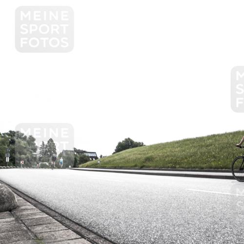 21.06.2026 - 29. Vierlanden-Triathlon H.Heesch http://msf.ph/oto/9871707 21.06.2026 10:38:37 Radfahren 139 meine-sportfotos.de