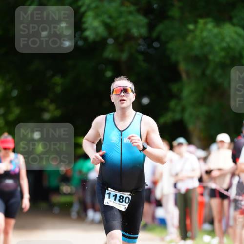 21.06.2026 - 29. Vierlanden-Triathlon LAZAROV Photography http://msf.ph/oto/9871752 21.06.2026 14:06:11 Laufen 202, 1180 meine-sportfotos.de
