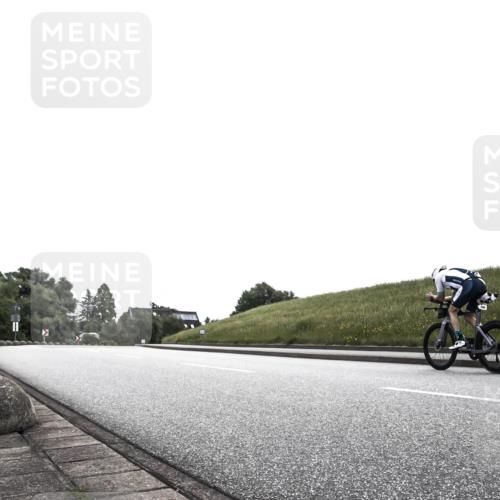 21.06.2026 - 29. Vierlanden-Triathlon H.Heesch http://msf.ph/oto/9871867 21.06.2026 10:42:00 Radfahren 464, 473 meine-sportfotos.de