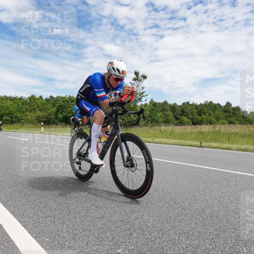 21.06.2026 - Viking Triathlon Michael Burmester http://msf.ph/oto/9871893 21.06.2026 12:23:36 Radfahren 8, 16, 65, 73, 98, 103, 119, 126, 136, 165, 177, 223, 225, 256, 256, 280, 380, 388, 457, 527, 546, 563, 569, 605, 615, 634, 654 meine-sportfotos.de