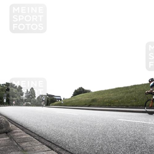 21.06.2026 - 29. Vierlanden-Triathlon H.Heesch http://msf.ph/oto/9871928 21.06.2026 10:42:29 Radfahren 5, 75, 147 meine-sportfotos.de