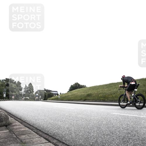 21.06.2026 - 29. Vierlanden-Triathlon H.Heesch http://msf.ph/oto/9871936 21.06.2026 10:42:32 Radfahren 75, 86 meine-sportfotos.de