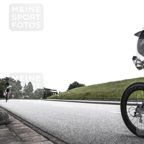 21.06.2026 - 29. Vierlanden-Triathlon H.Heesch http://msf.ph/oto/9872010 21.06.2026 10:43:16 Radfahren 19, 54, 167, 259, 260, 392, 443, 448, 467 meine-sportfotos.de