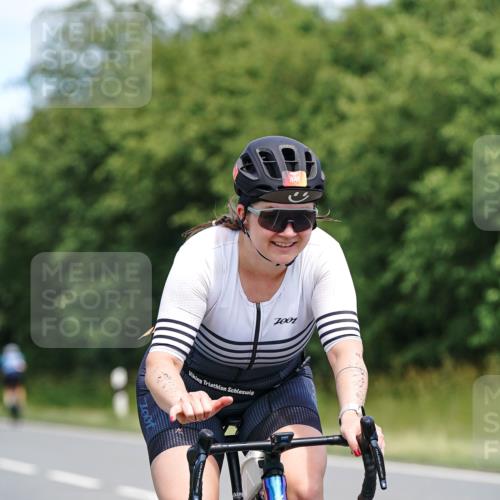 21.06.2026 - Viking Triathlon Michael Burmester http://msf.ph/oto/9872067 21.06.2026 12:43:11 Radfahren 160, 223, 243, 243, 346, 429, 434, 472, 602, 654, 670 meine-sportfotos.de