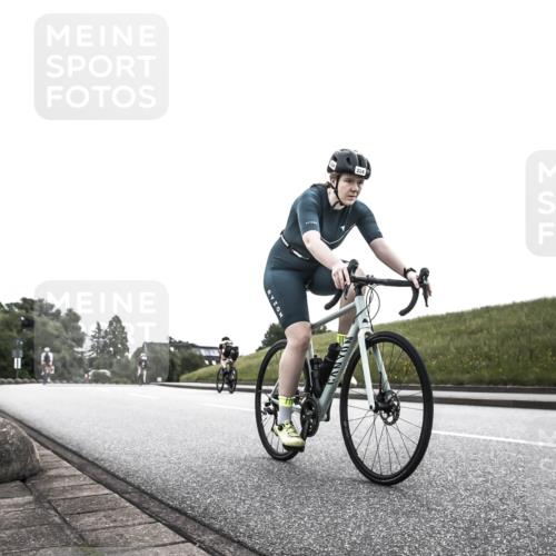 21.06.2026 - 29. Vierlanden-Triathlon H.Heesch http://msf.ph/oto/9872108 21.06.2026 10:43:37 Radfahren 103, 224, 230 meine-sportfotos.de