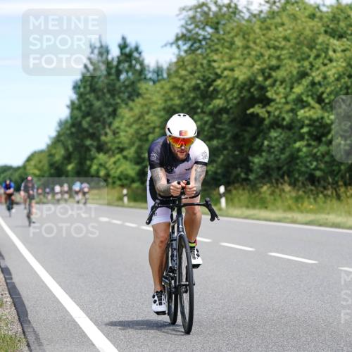 21.06.2026 - Viking Triathlon Michael Burmester http://msf.ph/oto/9872172 21.06.2026 12:43:38 Radfahren 30, 41, 51, 86, 202, 225, 234, 258, 279, 343, 374, 388, 429, 508, 509, 563, 605, 645, 668, 670 meine-sportfotos.de