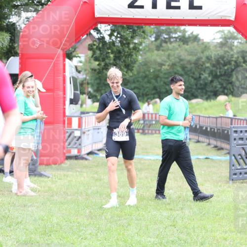 21.06.2026 - 29. Vierlanden-Triathlon Andreas Tolksdorf http://msf.ph/oto/9872288 21.06.2026 10:59:15 Ziel  meine-sportfotos.de