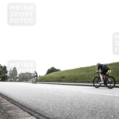 21.06.2026 - 29. Vierlanden-Triathlon H.Heesch http://msf.ph/oto/9872329 21.06.2026 12:12:15 Radfahren  meine-sportfotos.de