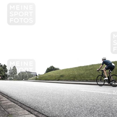 21.06.2026 - 29. Vierlanden-Triathlon H.Heesch http://msf.ph/oto/9872349 21.06.2026 12:13:15 Radfahren 840 meine-sportfotos.de