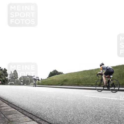 21.06.2026 - 29. Vierlanden-Triathlon H.Heesch http://msf.ph/oto/9872369 21.06.2026 12:13:39 Radfahren 270, 724, 855 meine-sportfotos.de