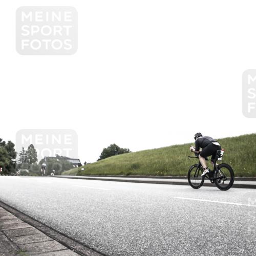 21.06.2026 - 29. Vierlanden-Triathlon H.Heesch http://msf.ph/oto/9872378 21.06.2026 12:13:42 Radfahren 764, 855 meine-sportfotos.de