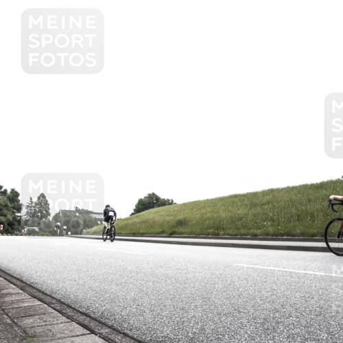 21.06.2026 - 29. Vierlanden-Triathlon H.Heesch http://msf.ph/oto/9872382 21.06.2026 12:13:43 Radfahren 764 meine-sportfotos.de