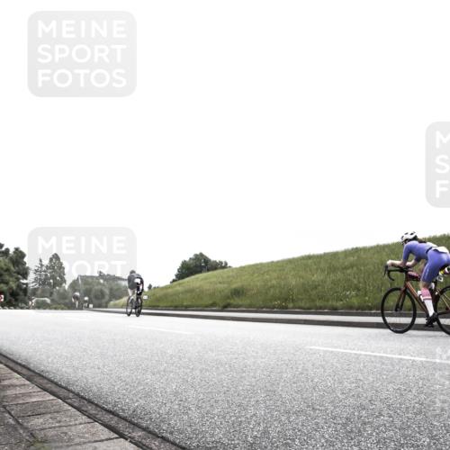 21.06.2026 - 29. Vierlanden-Triathlon H.Heesch http://msf.ph/oto/9872390 21.06.2026 12:13:43 Radfahren 764 meine-sportfotos.de