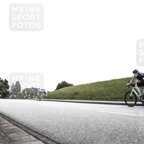 21.06.2026 - 29. Vierlanden-Triathlon H.Heesch http://msf.ph/oto/9872398 21.06.2026 12:13:45 Radfahren 764 meine-sportfotos.de
