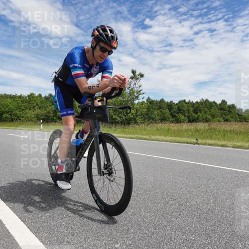 21.06.2026 - Viking Triathlon Michael Burmester http://msf.ph/oto/9872403 21.06.2026 12:28:20 Radfahren 57, 326, 438, 621, 621 meine-sportfotos.de